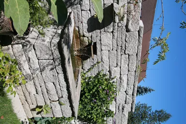 SANTURO Landhausmauer Typ 2 2-seitig gespalten grau Kanten gebrochen L 30-50 cm B 25 cm H 15 cm