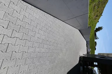 H Sickerstein Normalstein grau fein gefast L 20 cm B 16.5 cm H 8 cm