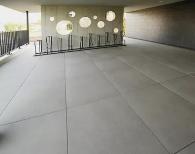 Feinsteinzeug Gehwegplatte MOOV GREY vollkantig L 90 cm B 90 cm H 2 cm