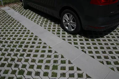 GRISON Rasengitterstein mit Nocken grau glatt L 60.2 cm B 40.2 cm H 8 cm