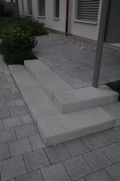 CLASSIC Blockstufe voll grau glatt gefast L 120 cm B 40 cm H 15 cm