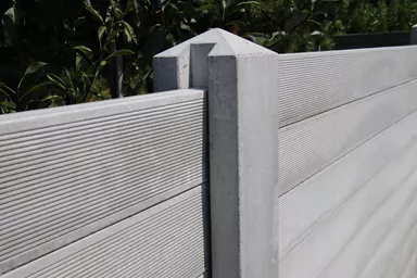 Pfosten für Betonbrett Typ C Zwischenpfosten 2 Nuten grau glatt vollkantig L 15 cm B 15 cm H 250 cm