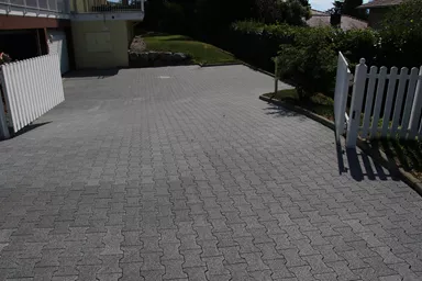 H Sickerstein Normalstein grau fein gefast L 20 cm B 16.5 cm H 8 cm