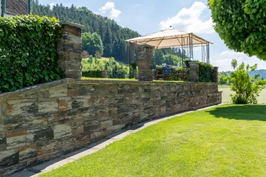 SANTURO Spaltstein-Landhausmauer Typ 4 2-seitig gespalten muschelkalk L 30-50 cm B 25 cm H 7.5 cm