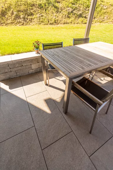 Feinsteinzeug Gehwegplatte Pietra di Combe braun strukturiert vollkantig L 90 cm B 45 cm H 2 cm