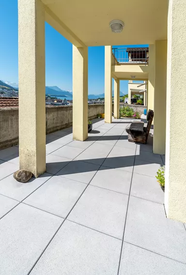 ESTRELLA fino Gehwegplatte grau-anthrazit gestrahlt gefast L 50 cm B 50 cm H 4 cm