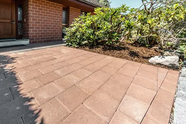 CLASSIC Pflasterstein mit Nocken grau glatt gefast L 20 cm B 10 cm H 8 cm