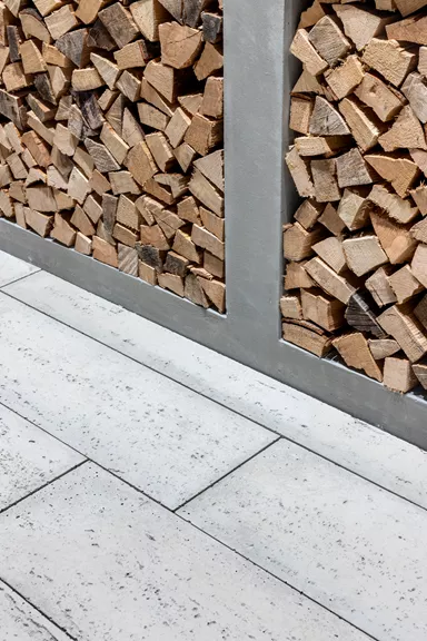 LENIA Gartenplatte mit Holzstruktur Normalplatte naturgrau strukturiert gerundet L 88-89 cm B 24.5-25.5 cm H 5 cm