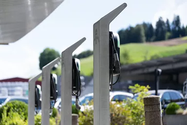 Elém. en béton pour stations de recharge électr. gris simple L 34 cm B 34 cm H 166 cm