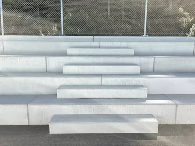 Blockstufe zu Vierkant-Element grau glatt gefast L 150 cm B+H variabel bis 32.5 cm