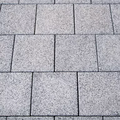 CARENA<sup>®</sup> Sickersteine fino gefast mit Edelvorsatz