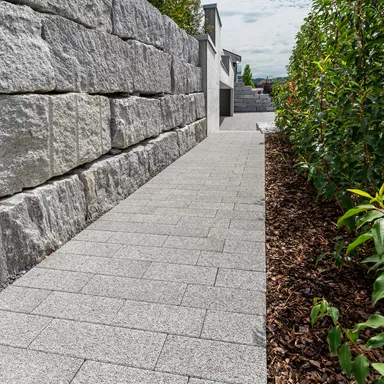 RAINA Sickersteine fino fein gefast