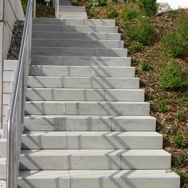 FROSTA Blockstufen gestrahlt