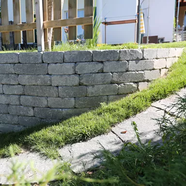 CUATRO Keilmauersteine